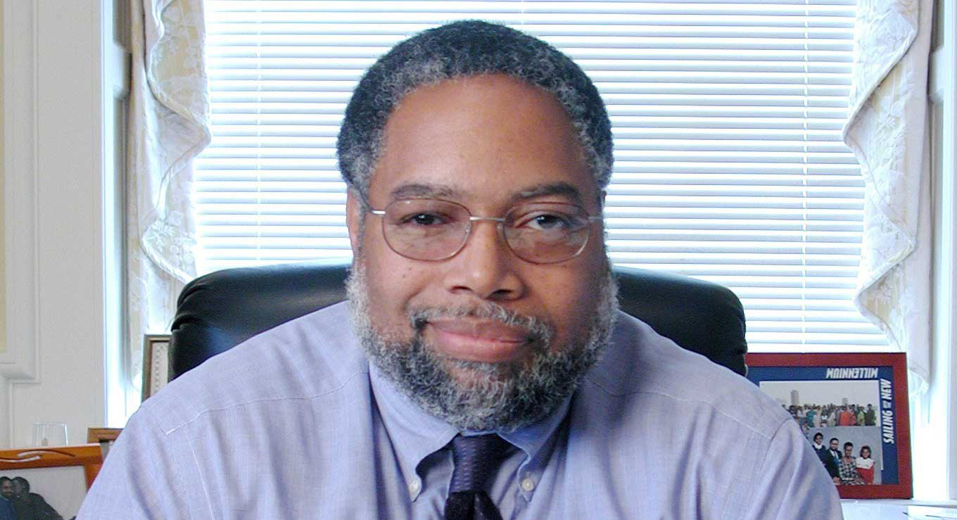 Lonnie Bunch