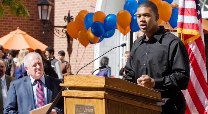 , a University of Illinois student, talks about the importance of Illinois MAP grants to low-income students at rally in October 2009.