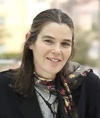 Coursera co-founder Daphne Koller says early access to college-level material encourages high school students to “go to college and complete college.”