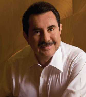 102813_Antonio_Flores