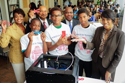 Rose Kirk, president of Verizon Foundation; Tony Lewis, vice president of State Government Affairs; Dr. David A. Wilson, president of Morgan State University; and Baltimore Mayor Stephanie Rawlings-Blake with students from the Minority Male Makers Program.