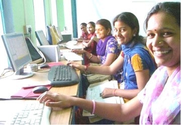 Over the course of the three-year grant, it is expected that 270 women will have completed the courses and will be able to form their own businesses or cooperatives.