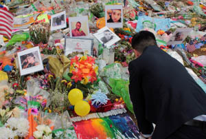 jorgeatmemorialSMALL-1024&times;689