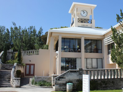 100516_bermuda_college