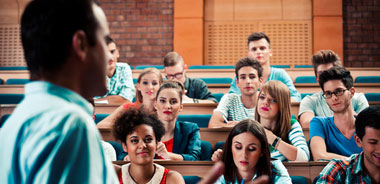 crop380w_what-to-expect-on-your-first-day-of-class-in-college