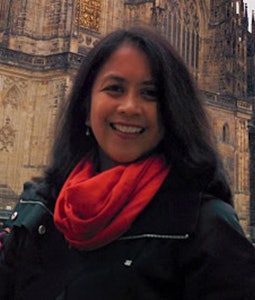 Dr. Maria Ferrera
