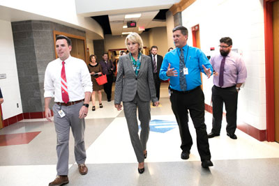 26DB-STUDENTDEBT1-master768