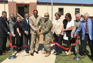 17062_ft_bragg_resource_ctr_ribbon_cutf