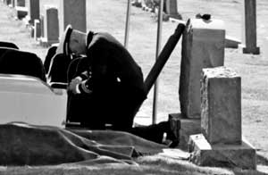 veteran-funeral-soldier.Cheryl_Casey.Shutterstock-370&times;242