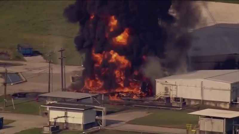 houston-plant-fire