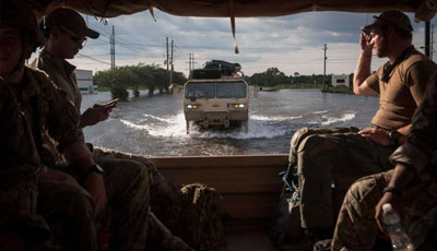 Texas-guard-with-diverse-military-9-8-17