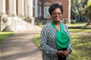 Dr. Sandra Barnes