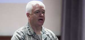 636427963386626189-ag02