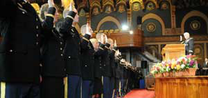 Georgetown_2010_ROTC_swearing_in-c