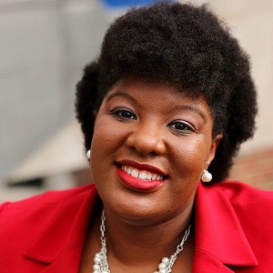 Dr. Felecia Commodore