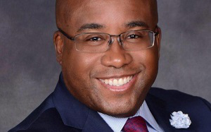 christopher-roker-1-800&times;500