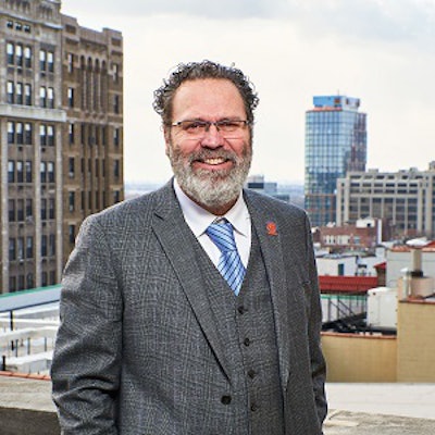 Dr. Miguel Martinez-Saenz