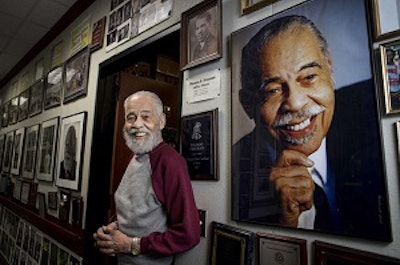 Dr. Thomas Freeman