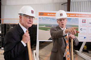 groundbreaking-of-animal-nutrition-and-physiolgy-center