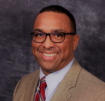 Dr. Luis Ponjuan