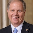 Senator_Doug_Jones_official_photo_crop