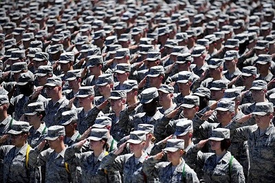 Military 652355 640