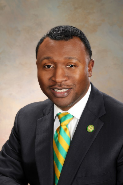 Smothers2019 Headshot