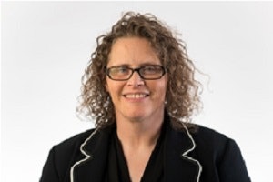 Dr. Lisa Bunders
