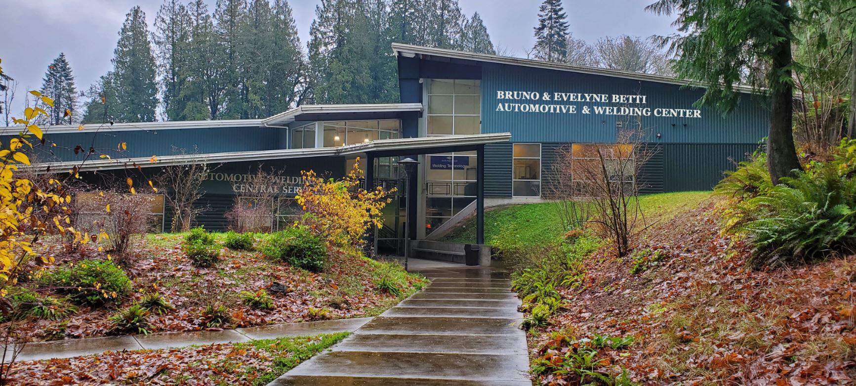 Betti Auto and Welding Center Mockup