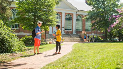smcm-campus-kent-hall-students-chatting