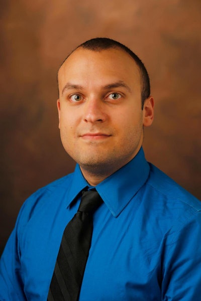 Dr. Luis Leyva