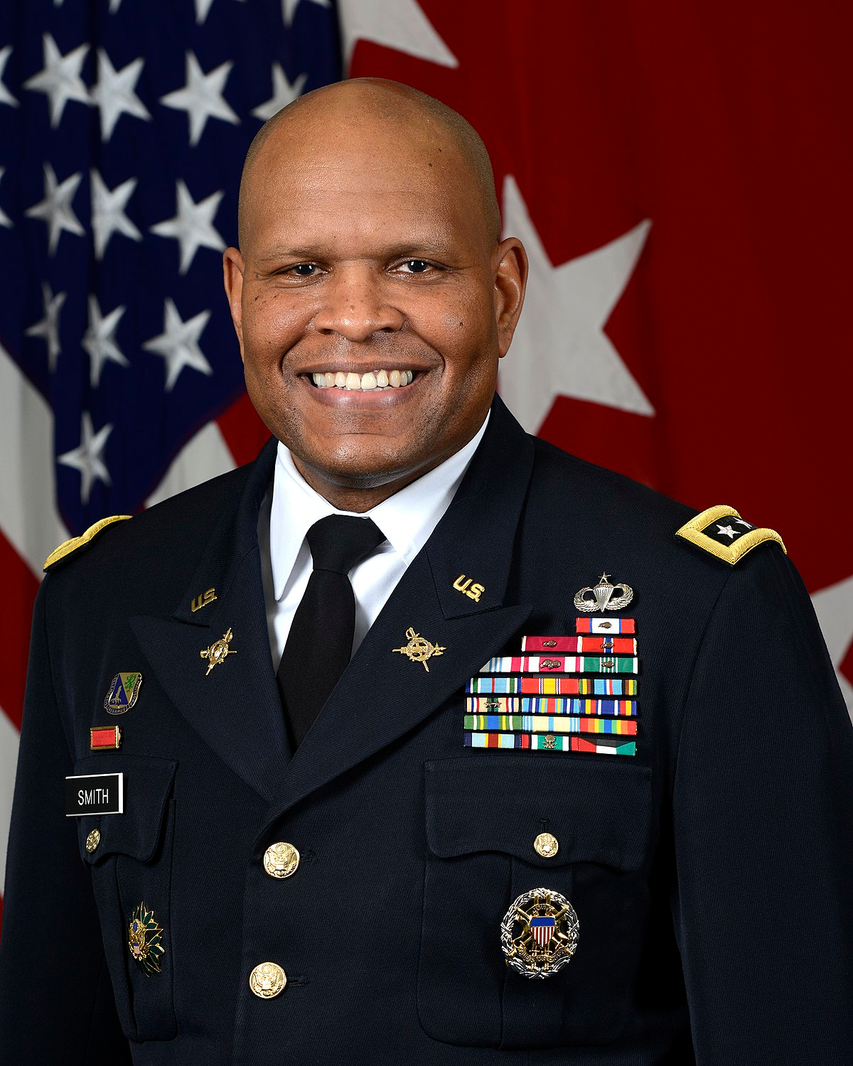 1200px Lt Gen Leslie C Smith
