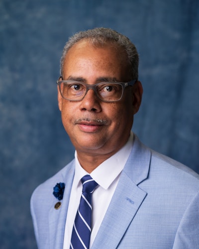 James E. Saunders II