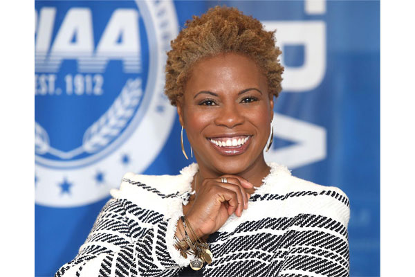 Commissioner 600x400