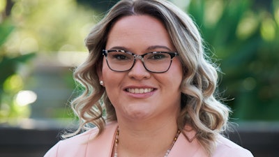 Dr. Jennifer Alanis
