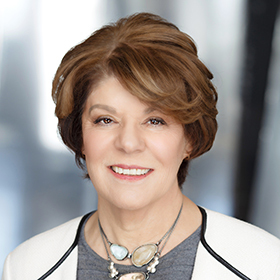 Dr. Estela Mara Bensimon