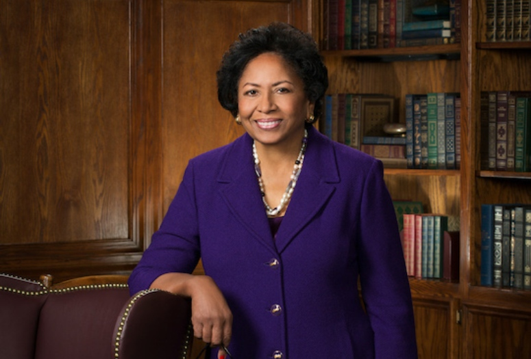 Dr. Ruth J. Simmons