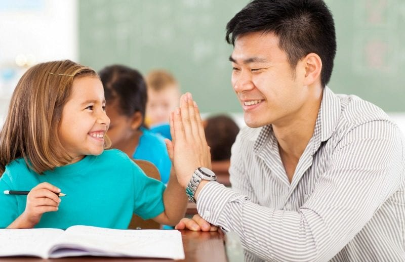 Teacher Stock High Five 800x518