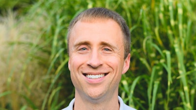 Dr. Robert Kelchen