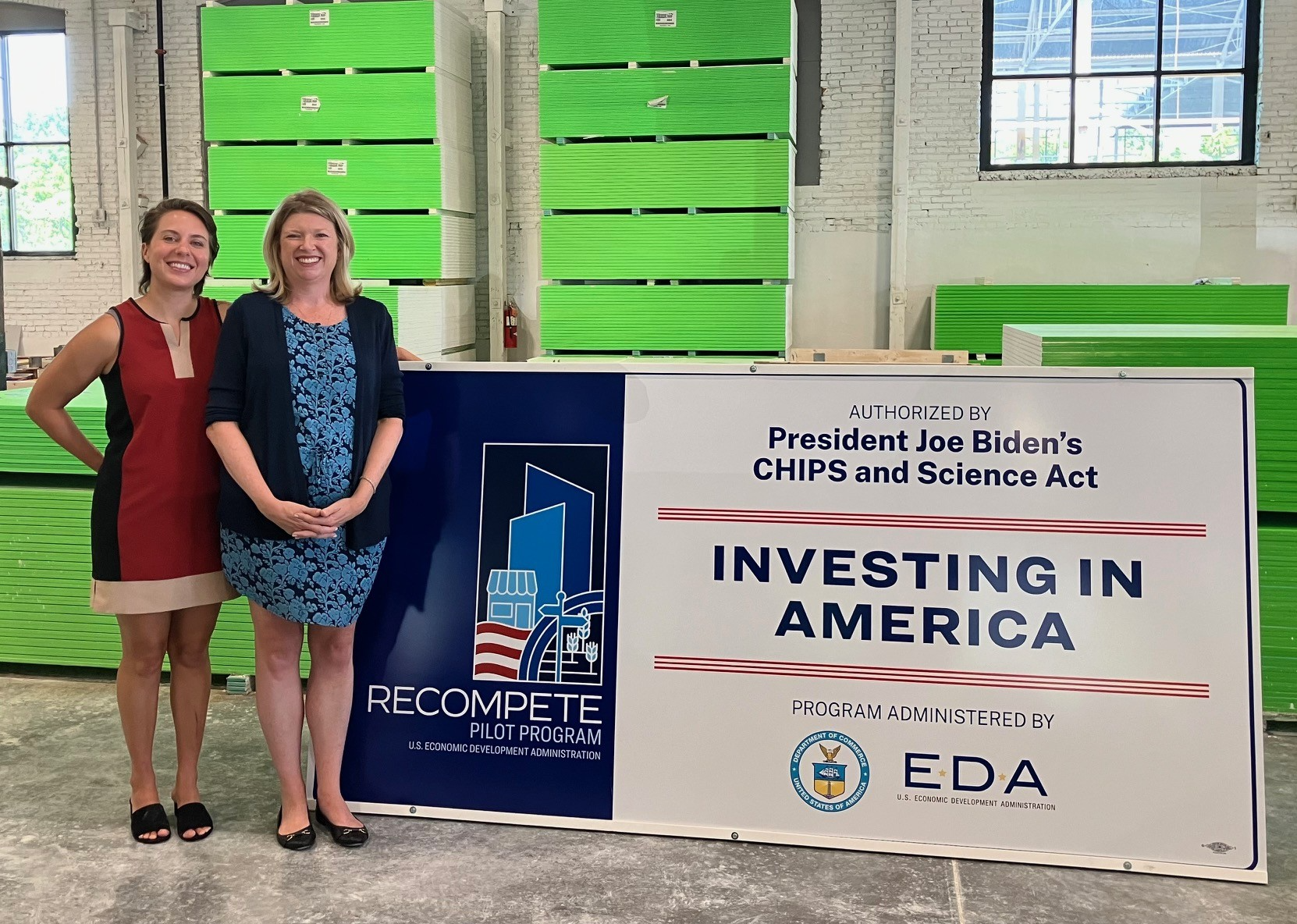 Muhlenberg&rsquo;s community engagement librarian Jess Denke (left) and psychology professor Dr. Kate Richmond co-lead the college&rsquo;s Inside-Out Prison Exchange Program.