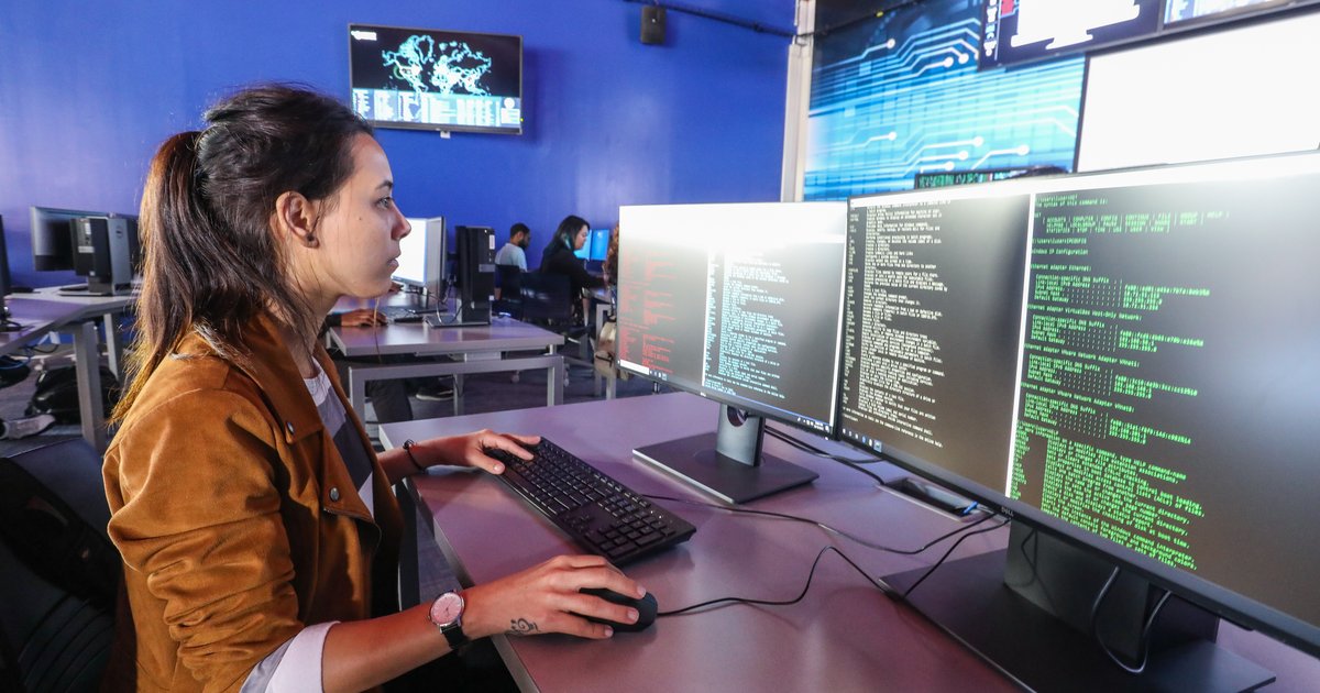 Miami Dade College Cybersecurity 2e16d0ba fill 1200x630