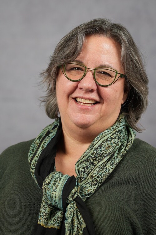 Dr. Ay&scedil;e &Scedil;ahin